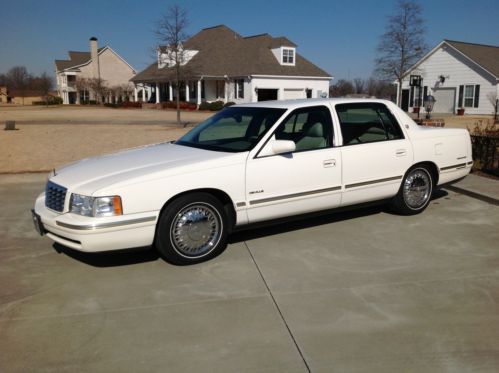 1998 cadillac deville d&#039;elegance sedan 4-door 4.6l