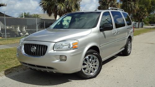 2006 buick terraza cxl , loaded and completly showroom , tv dvd