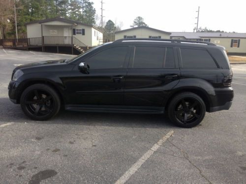 2009 Mercedes-Benz GL320, image 2