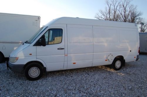 Dodge freightliner mercedes benz sprinter 2500 extended cargo van diesel fedex