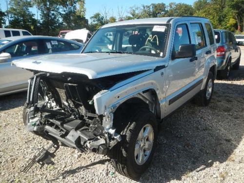 2012 jeep liberty 4x4 salvage repairable fix and save runs and rolls no reserve