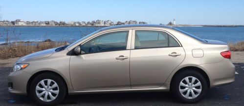 2010 toyota corolla le sedan 4-door 1.8l