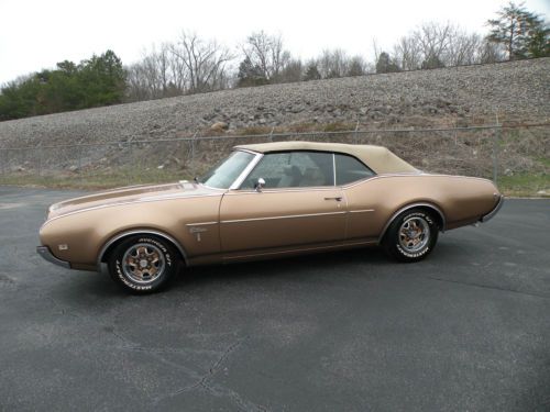 1969 oldsmobile cutlass convertible 350, fact. air, power top, ready for summer!