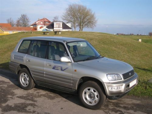 Toyota RAV4 EV electric car, US $18,000.00, image 2