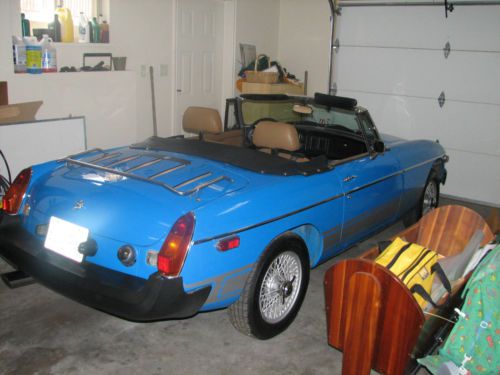 1979 mg mgb  convertible 2-door 1.8l  low milage  12000 obo.