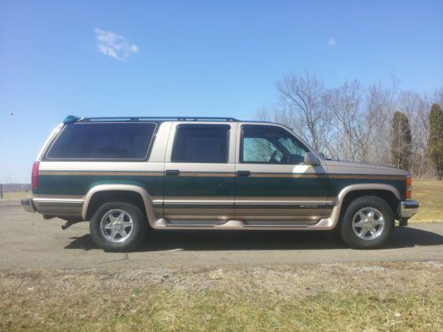 Chevrolet tahoe suburban 1500 4x4