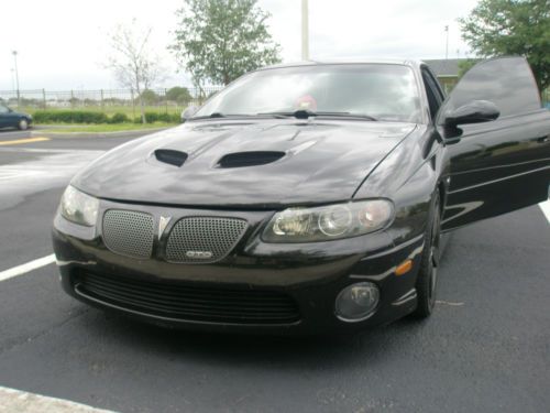 2006 pontiac gto base coupe 2-door 6.0l