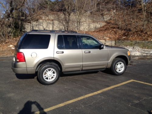 2002 ford explorer xlt sport utility 4-door 4.0l