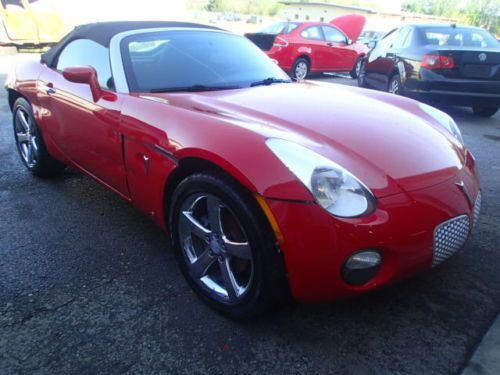 2007 pontiac solstic convertible,salvage, damaged, wrecked, runs and drives