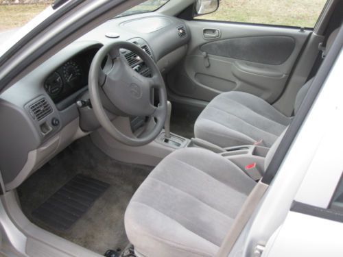 2002 Toyota Corolla CE, image 4