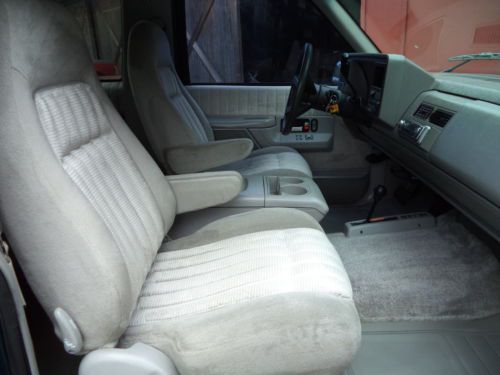 1994 Chevrolet K/5 Silverado Blazer 2dr.4WD,Rust Free,New Paint,Excellent Shape, image 17