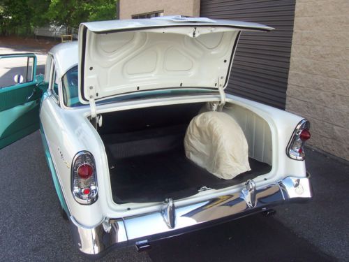 Beautiful 1956 Chevy Bel Air Nicely Restored Great Options Ready to Show or Go!, image 10