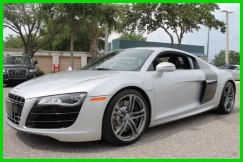 2011 r8 5.2 v10 6 speed manual transmission, 525hp carbon fiber side blade