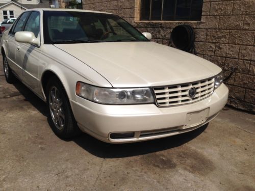 2001 cadillac seville sts sedan 4-door 4.6l