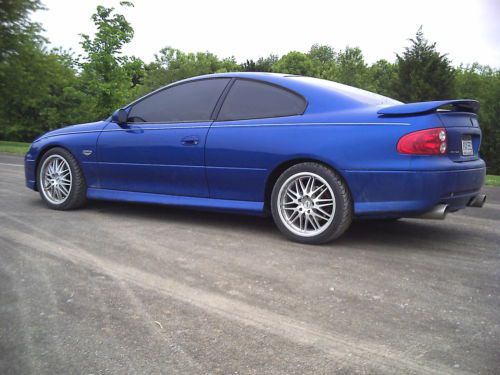 2005 pontiac gto base coupe 2-door 6.0l