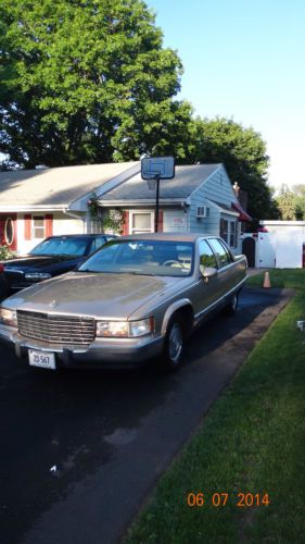 1993 cadillac fleetwood brougham sedan 4-door 5.7l