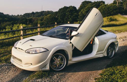 Highly customized 1999 mercury cougar