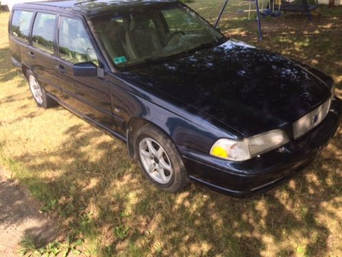 1999 volvo v70 glt wagon 1 owner, 5-speed, new tbelt, low miles, 30mpg, rare