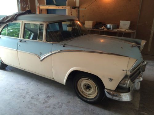 1955 ford fairlane, 272 ci, v-8,with ford-o-matic trans. 4 door sedan