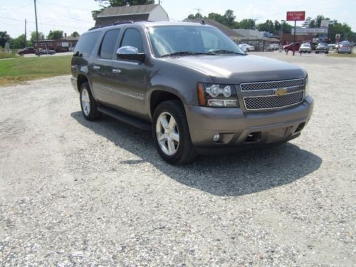 2013 chevrolet suburban ltz 4 wheel drive