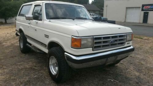 1988 ford bronco survivor, rust free, amazing shape, well cared for! low reserve