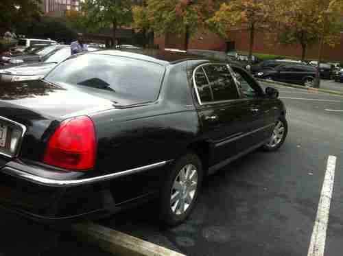 2004 Lincoln Town Car  L Series, image 4
