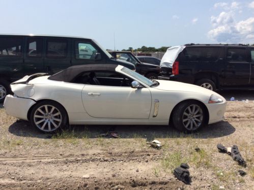 2008 Jaguar XK Base Convertible 2-Door 4.2L white runs perfect needs body work, image 5