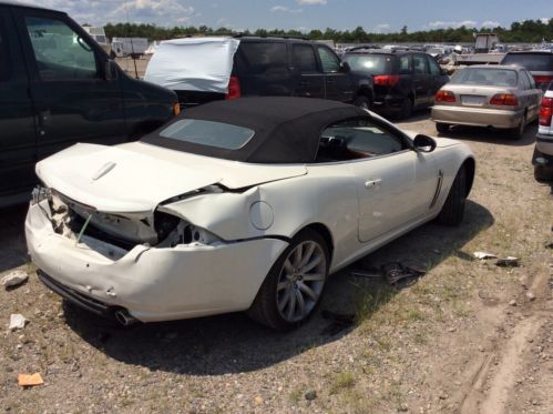 2008 Jaguar XK Base Convertible 2-Door 4.2L white runs perfect needs body work, image 6