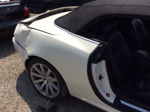 2008 Jaguar XK Base Convertible 2-Door 4.2L white runs perfect needs body work, image 13