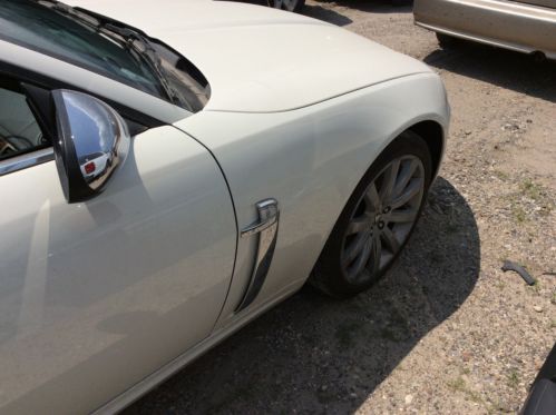 2008 Jaguar XK Base Convertible 2-Door 4.2L white runs perfect needs body work, image 16