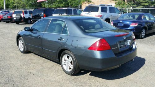 2006 Honda Accord SE, 4cyl, 4dr, "Clean Carfax", Non-Smoker, "Remote Start", image 3
