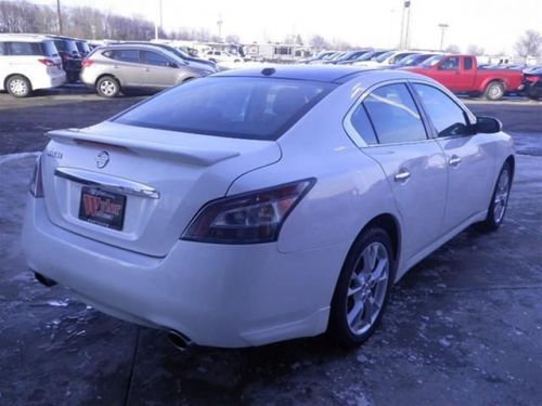 2014 nissan maxima sv
