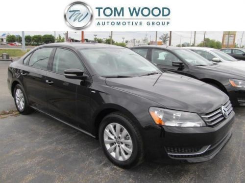 2014 volkswagen passat 2.5l wolfsburg edition