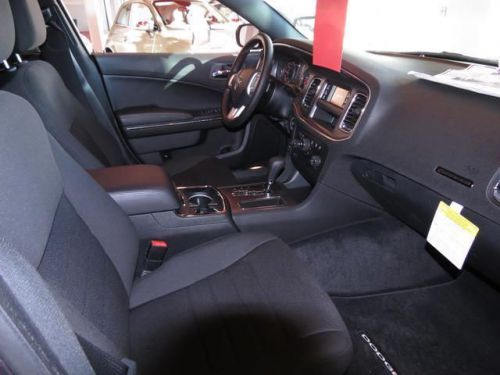 2014 dodge charger se