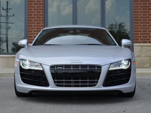 2011 audi r8 5.2 quattro