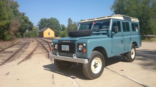 Land rover 109 v8 (stage one) station wagon 1983