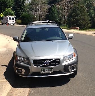 2010 volvo xc70 t6 wagon 4-door 3.0l