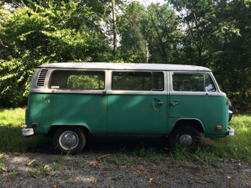 West coast vw bus, transporter. very little rust. drive it home