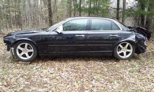 2004 jaguar xj8 base sedan 4-door 4.2l