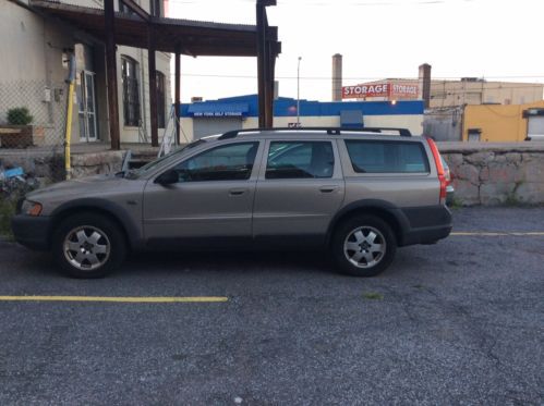 2001 volvo v70 x/c wagon 4-door 2.4l - as is - no reserve
