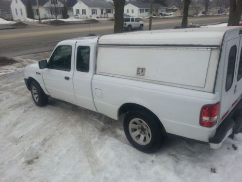 2007 ford ranger ext. cab with utlity box