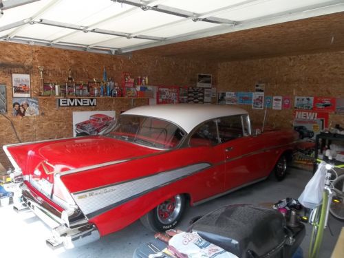 1957 chevrolet bel air base hardtop 2-door sport coupe 350 engine disc brakes 55