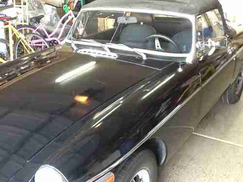 This is a rare 1980 MGB Limited Edition.  Roadster Special Edition, image 18