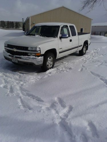 2002 chevrolet silverado 1500 ls extended cab pickup 4-door 5.3l