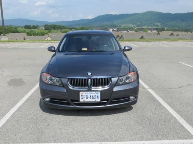 Bmw 3-series base sedan 4-door