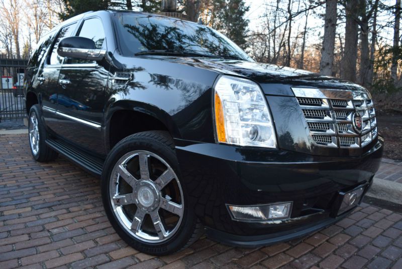 2012 cadillac escalade awd luxury-edition