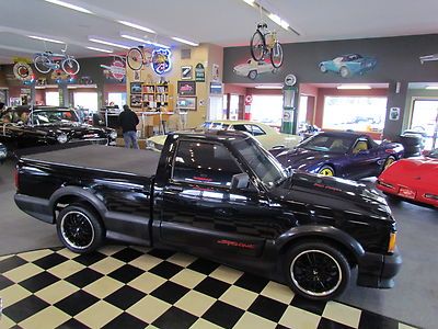 1991 gmc syclone 4.3 turbo all wheel drive intercooled rocketship!