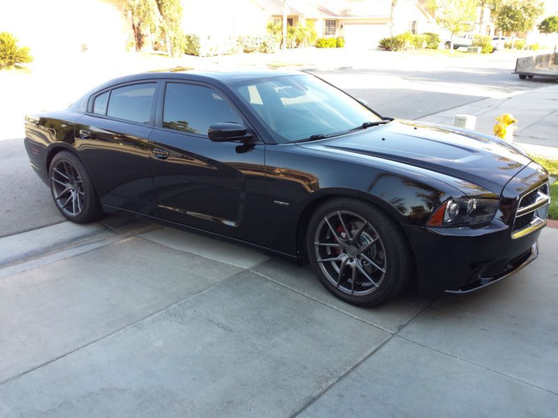 2012 dodge charger rt