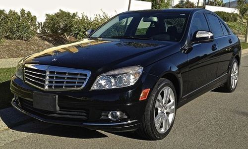 2008 mercedes c300 luxury ,3.0l, auto,moonroof, like new, 49,000 miles