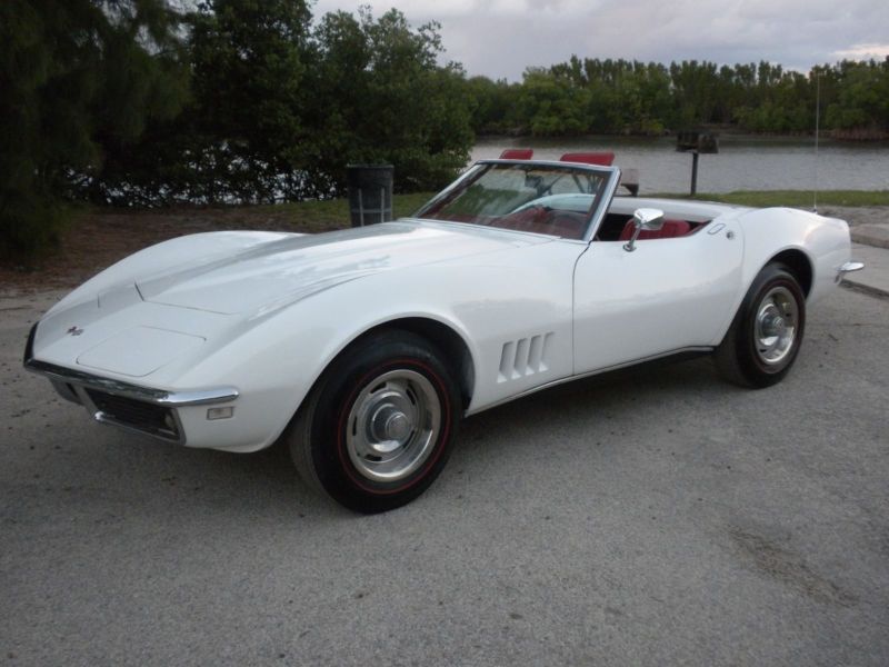 1968 chevrolet corvette convertible